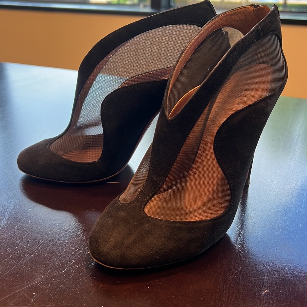 Beautiful! Alaia Suede and mesh booties